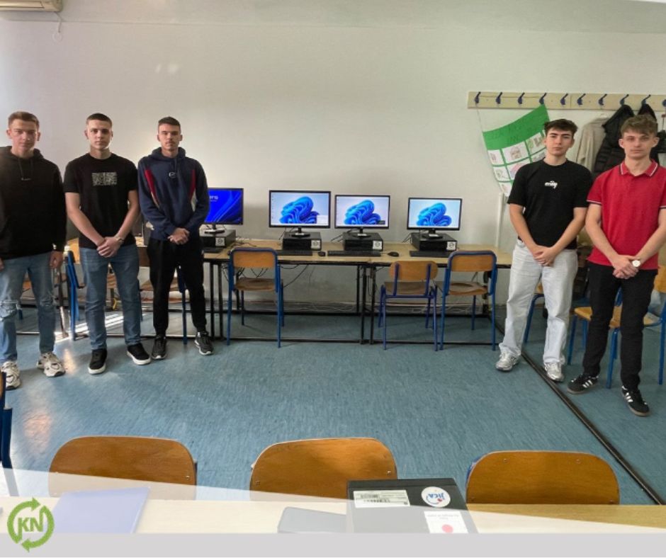 Students' computer lab at Mje&scaron;ovita Srednja &Scaron;kola Banovi&cacute;i in Bosnia, equipped by Kompjuteri Nade
